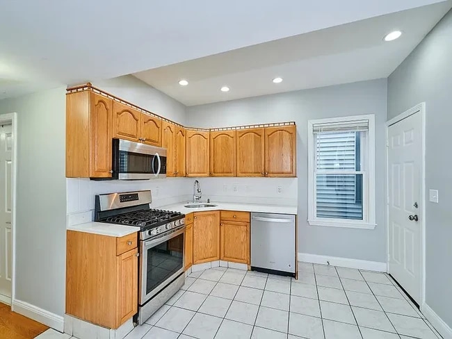 property at 5 Transit St