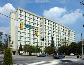 Philips Presbyterian Tower in Decatur, GA - Foto de edificio - Building Photo