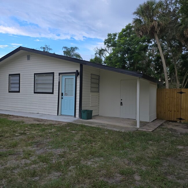 property at 115 Pine St