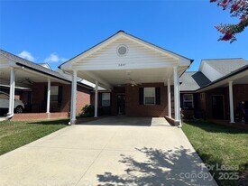 6277 Alyssum Pl in Denver, NC - Building Photo