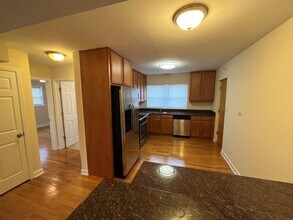 8031 Kenton Ave in Skokie, IL - Building Photo - Building Photo