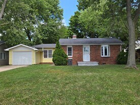 1150 Windsor Dr in West Lafayette, IN - Building Photo