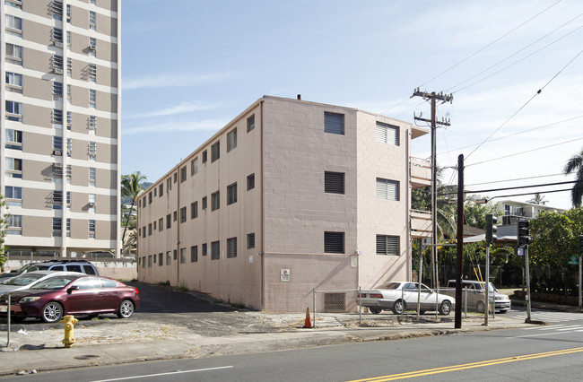 1610 Liholiho St in Honolulu, HI - Foto de edificio - Building Photo