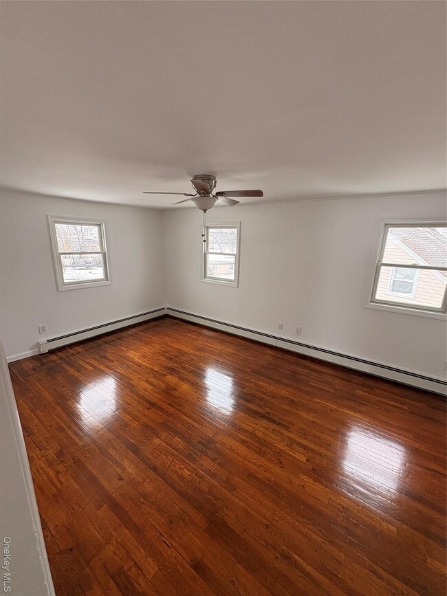 163 Nassau Ln in Island Park, NY - Building Photo - Building Photo