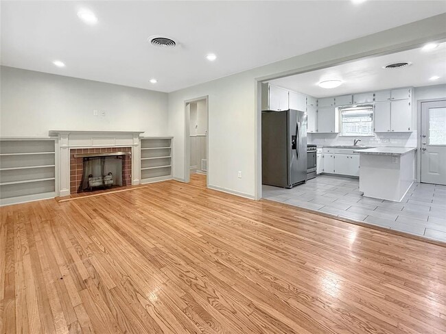 2509 Givens Ave in Austin, TX - Building Photo - Building Photo