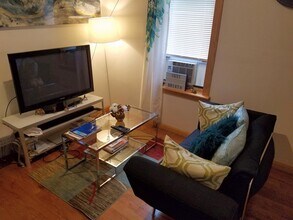329 N Preston St-Unit -2R in Philadelphia, PA - Building Photo - Building Photo