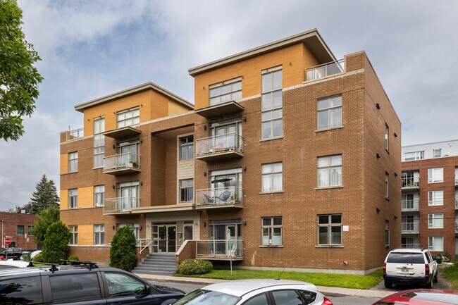 1645 Édouard-Laurin Boul in St. Laurent, QC - Building Photo - Primary Photo