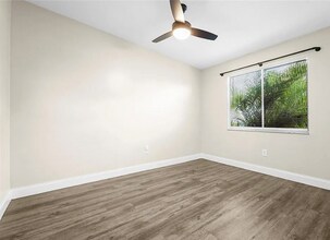 5720 Gallatin Ln, Unit 1 in North Port, FL - Building Photo - Building Photo