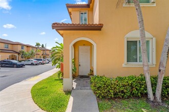 12030 SW 268th St in Homestead, FL - Building Photo - Building Photo