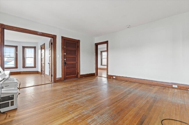 649-651 Lake Ave in Manchester, NH - Building Photo - Building Photo