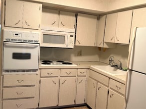 2310 Denmark St in Clearwater, FL - Building Photo - Building Photo