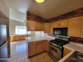 10416 Lambda Dr in El Paso, TX - Building Photo - Building Photo