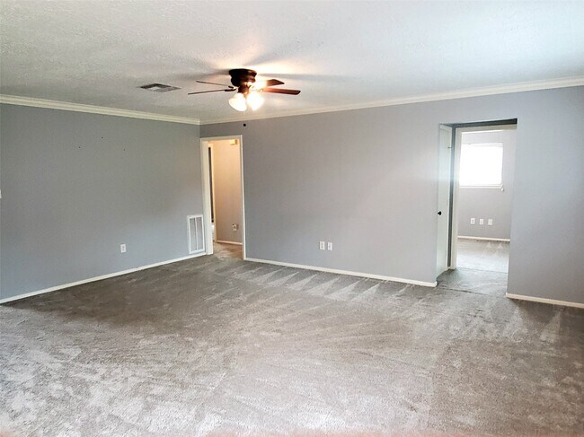 11210 Monique Dr in Houston, TX - Building Photo - Building Photo