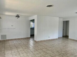 3790 Polk St in Hollywood, FL - Building Photo - Building Photo