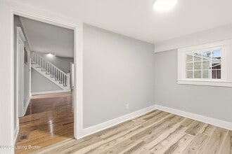 7173 Beechland Ave in Louisville, KY - Building Photo - Building Photo