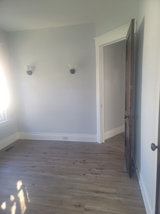 11 Bewley Pky, Unit 1 in Lockport, NY - Building Photo