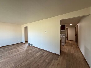 1289-1291 Meadow Ln in Neenah, WI - Building Photo - Building Photo