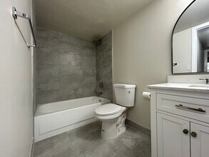 7975 SW 86th St, Unit KCW #223 in Miami, FL - Building Photo - Building Photo