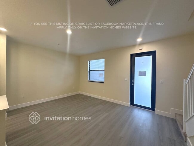 10437 NW 82nd St in Doral, FL - Building Photo - Building Photo