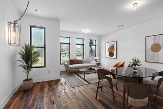 1225 4th Ave S in Nashville, TN - Building Photo - Building Photo
