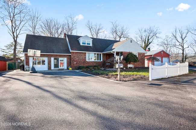 property at 573 Lloyd Rd