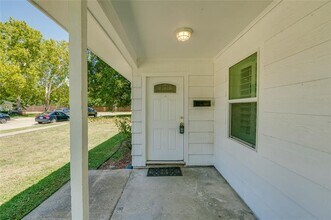 5805 Straley Ave in Westworth Village, TX - Building Photo - Building Photo
