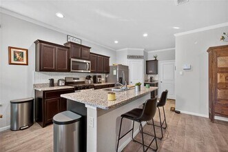 9713 Fallston Dr in Fort Worth, TX - Building Photo - Building Photo