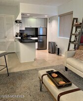 21 Leroy Pl in Red Bank, NJ - Building Photo