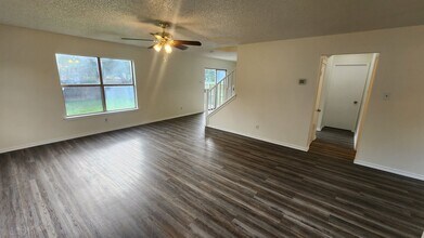 8302 Morning Grove in Converse, TX - Building Photo - Building Photo