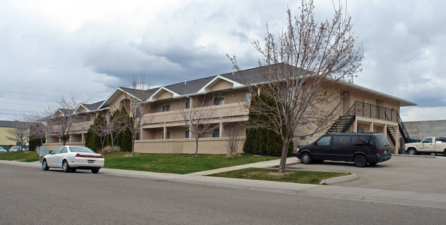 Acorn Apartments in Meridian, ID - Foto de edificio - Building Photo