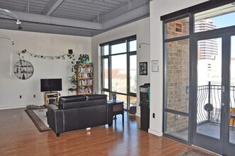 100 Gold Ave SW in Albuquerque, NM - Building Photo - Building Photo