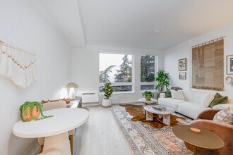 Swell in Seattle, WA - Building Photo - Interior Photo
