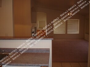 17463 W Rock Wren Ct in Goodyear, AZ - Building Photo - Building Photo