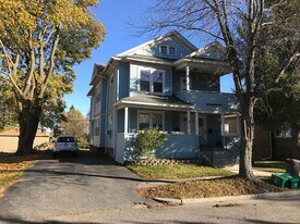 20 Natick St, Unit 2nd Floor in Worcester, MA - Building Photo