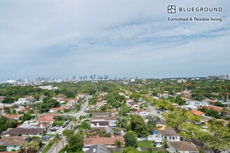 1501 SW 37th Ave in Miami, FL - Building Photo - Building Photo