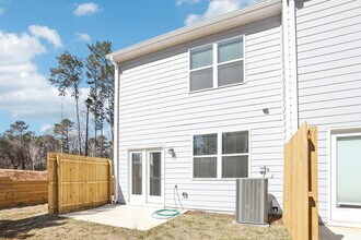 2522 Coventry St SW in Atlanta, GA - Foto de edificio - Building Photo