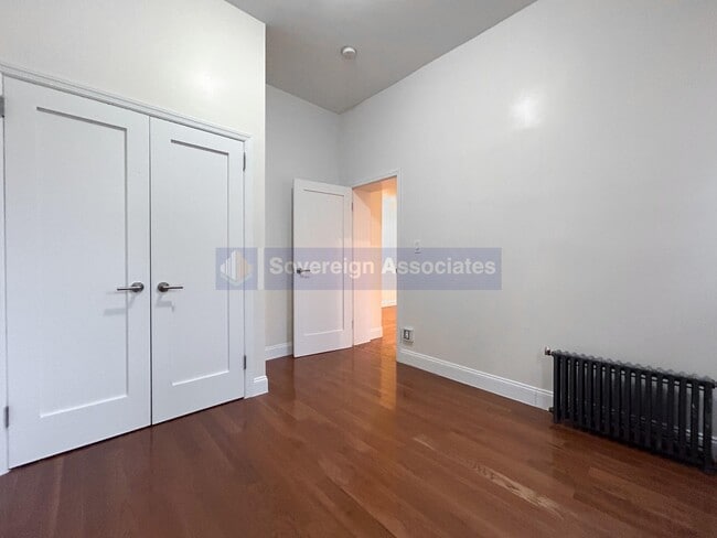 309 W 111th St in New York, NY - Building Photo - Building Photo