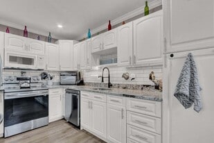 279 Flanders F in Delray Beach, FL - Building Photo