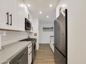 787 Reef Cir in Port Hueneme, CA - Foto de edificio - Building Photo