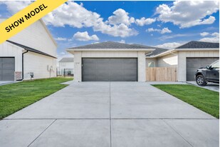 3747 West 30th St N in Wichita, KS - Building Photo