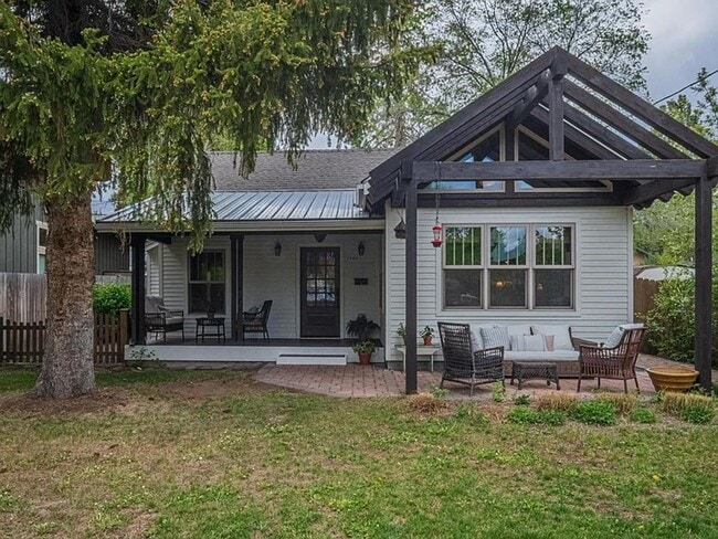 property at 1161 NW Federal St