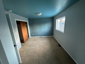 850 Edinborough Dr in Palmer, AK - Building Photo - Building Photo