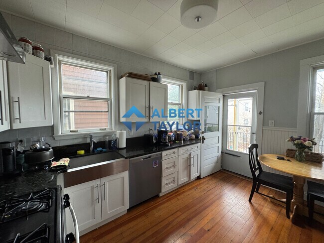 38 Cherry St, Unit 1