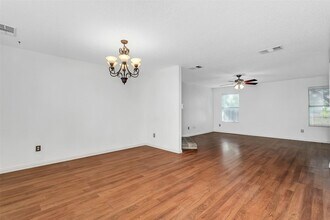 5224 Royal Burgess Dr in Fort Worth, TX - Foto de edificio - Building Photo