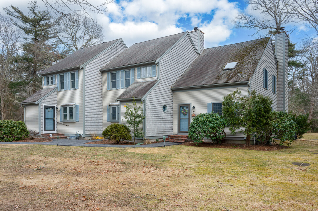 Beechwood in Mashpee, MA - Building Photo