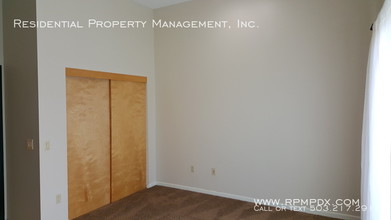 12600 SW Cres St-Unit -#419 in Beaverton, OR - Building Photo - Building Photo