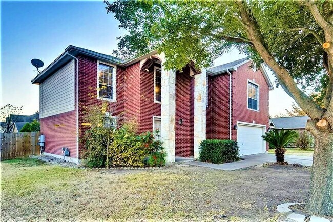 1301 Knippa Cove in Hutto, TX - Building Photo - Building Photo