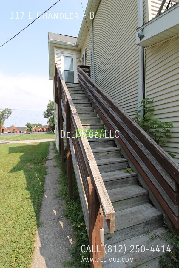 property at 117 E Chandler Ave