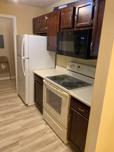 9633 Crosley Farm Dr in Cincinnati, OH - Building Photo - Building Photo
