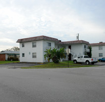 3750 SW 63rd Ave Apartments